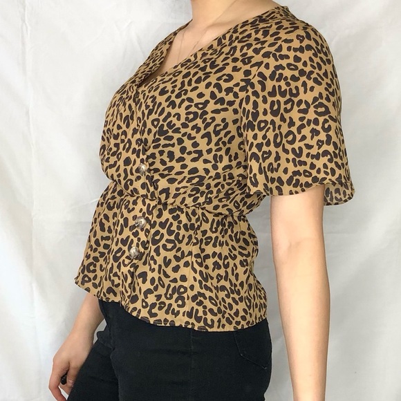 Cheetah Leopard Print V-Neck Ruffle Blouse Top - Picture 2 of 7